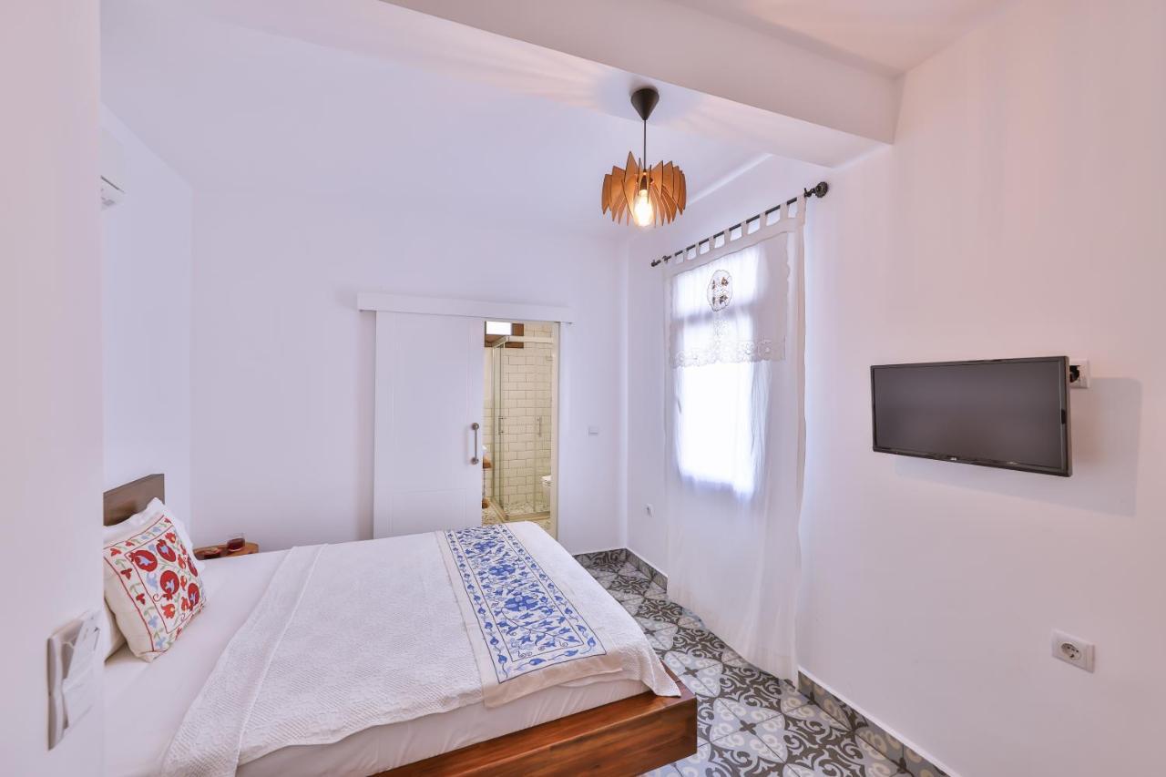 Dantel Butik Ev Pansiyon Kaş Esterno foto